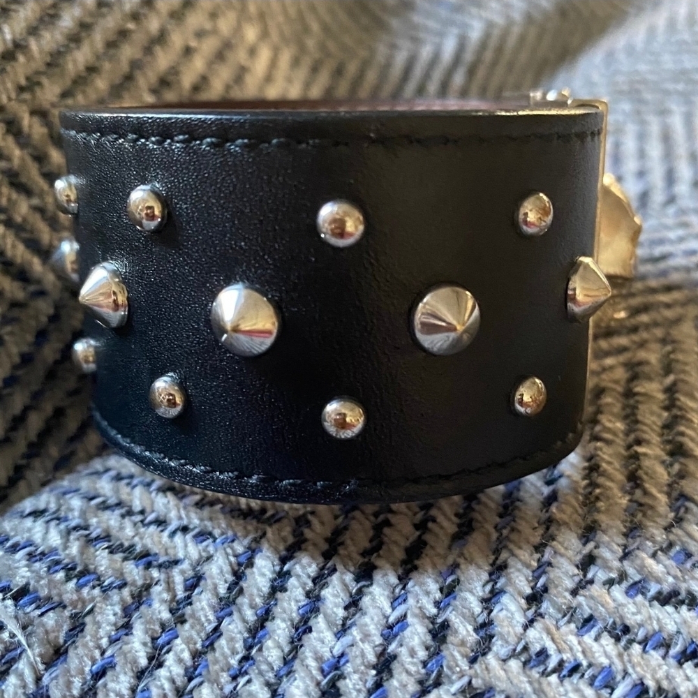 Black Leather Skull Bracelet - Picture 4 of 6